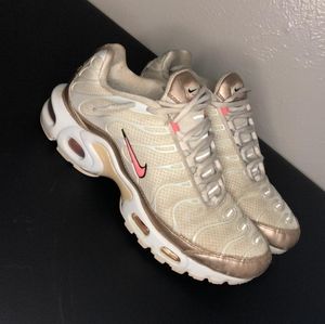 Nike Air Max Plus Running Shoes